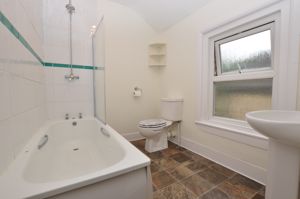 Family Bathroom- click for photo gallery